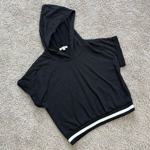 Athletic Cropped Black Hooded Women's Top size Large
